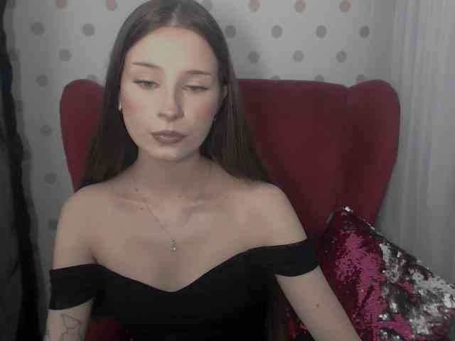 EmilyHoney webcam