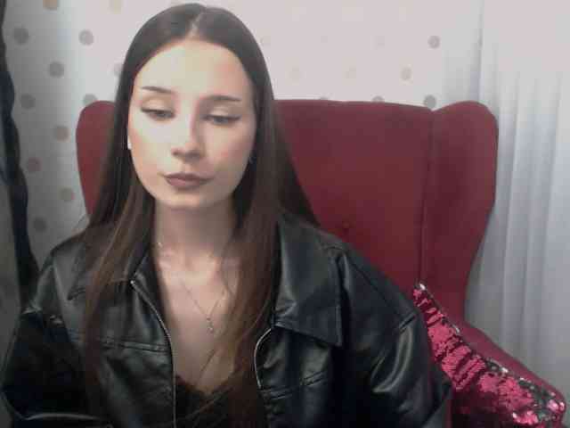 EmilyHoney webcam