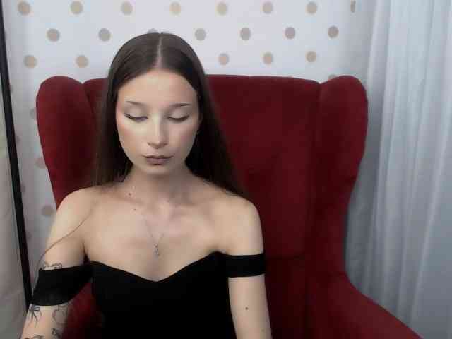 EmilyHoney webcam