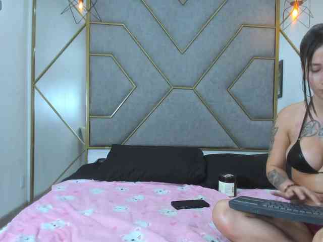 MeganLemay webcam