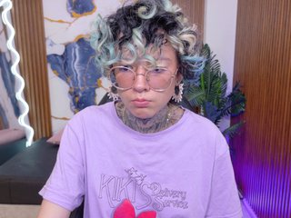 Lyra-tay Porn Show