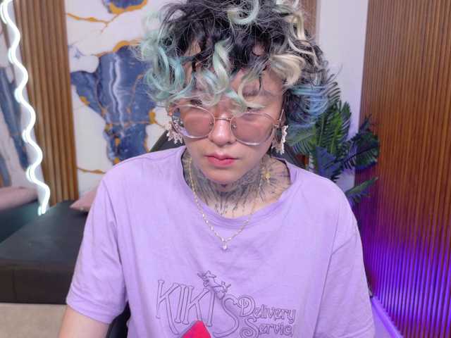 Lyra-tay live cam on BongaCams