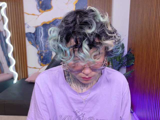 Lyra-tay live cam on BongaCams