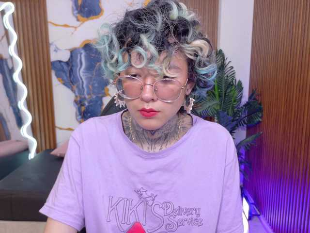 Lyra-tay live cam on BongaCams