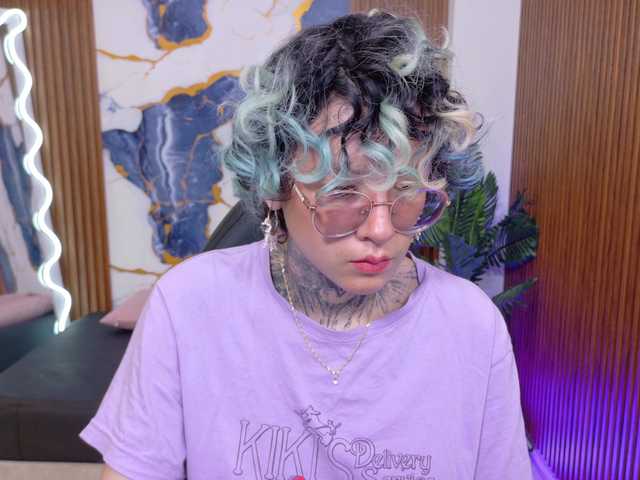 Lyra-tay live cam on BongaCams