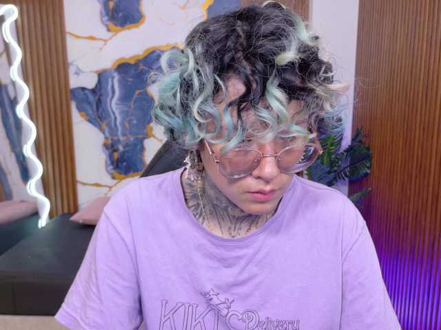Lyra-tay live webcam show