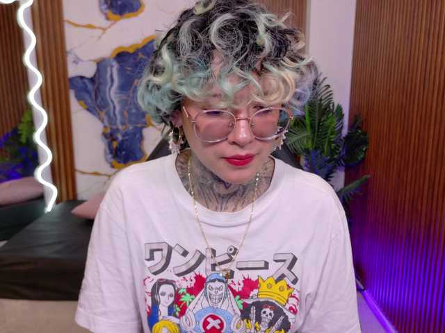 Lyra-tay live webcam show