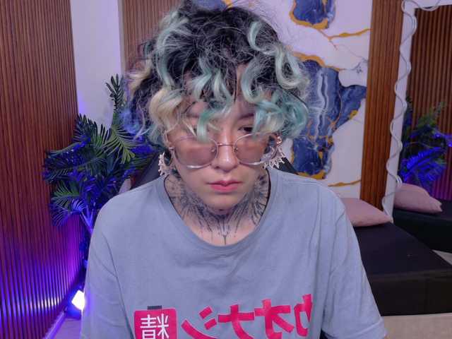 Lyra-tay live cam on BongaCams