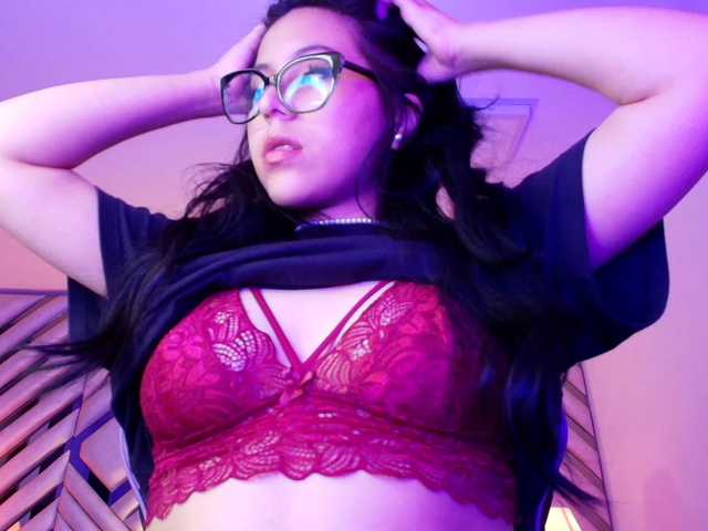 RosseMoon live cam on BongaCams