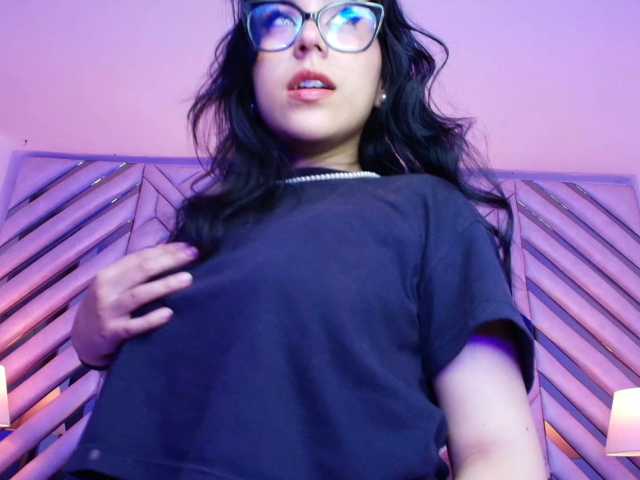 RosseMoon, en directo ahora en BongaCams
