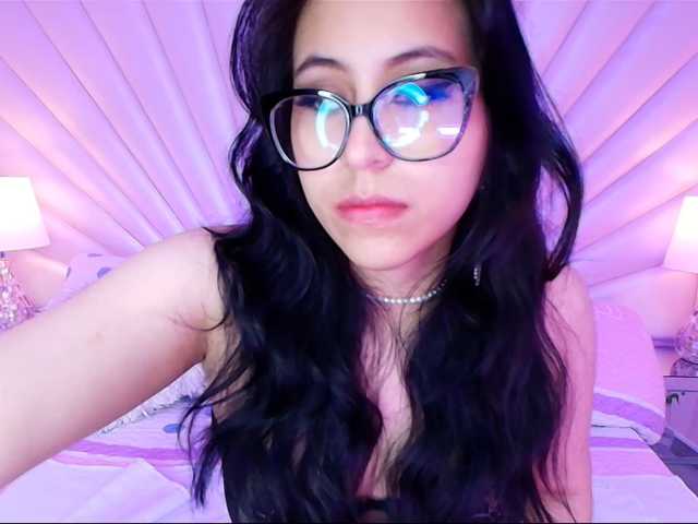 RosseMoon live cam on BongaCams