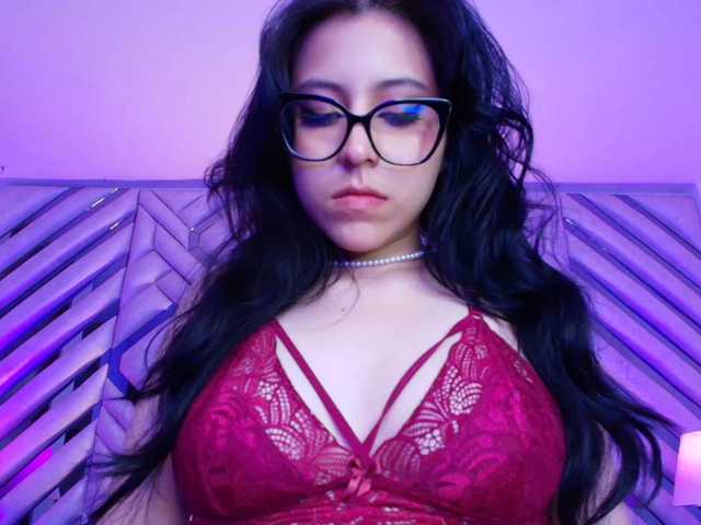 RosseMoon live cam on BongaCams