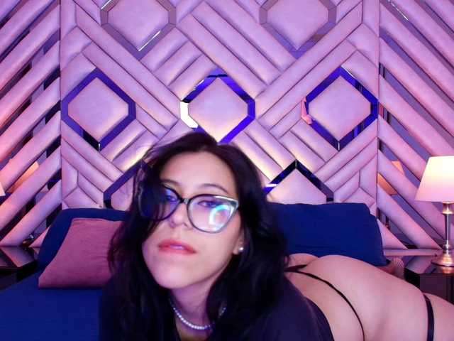 RosseMoon live cam on BongaCams