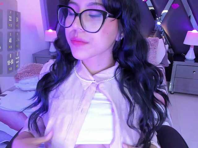 RosseMoon live cam on BongaCams