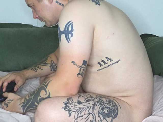qeenholly live sex show
