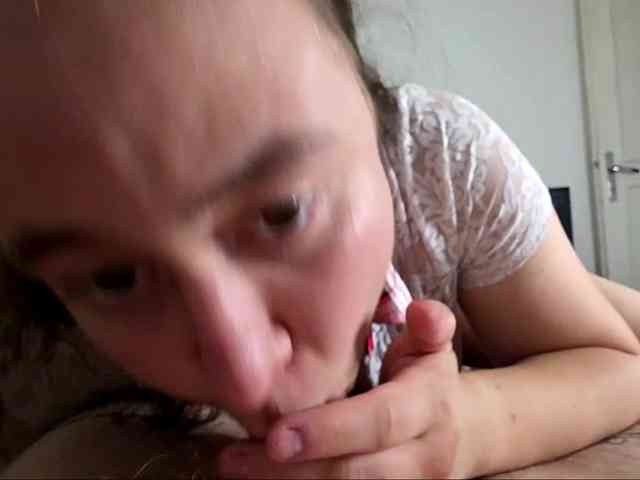 qeenholly Sex Cam Show