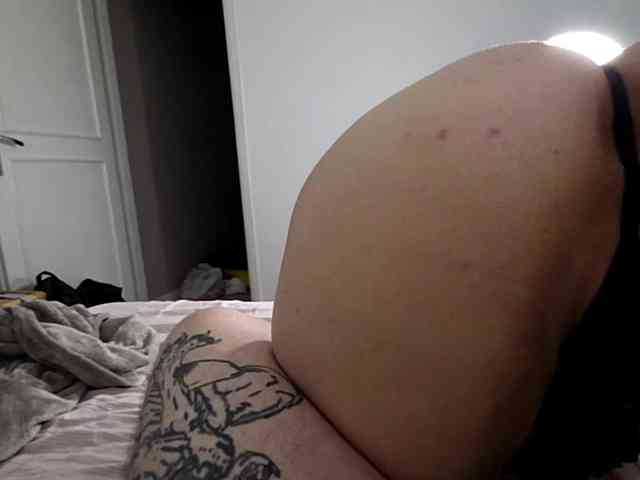 qeenholly webcam