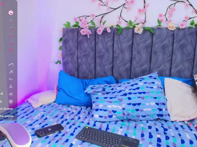 Sophieevelvet live cam preview