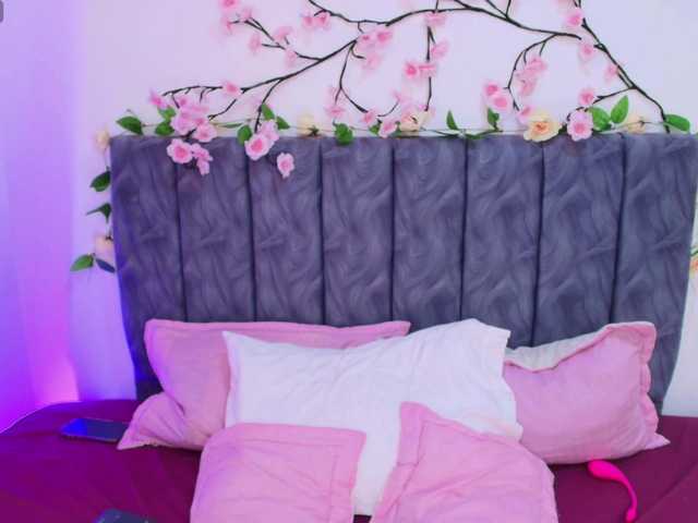 Sophieevelvet live cam on BongaCams