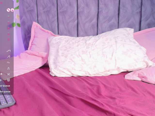 Sophieevelvet live cam on BongaCams