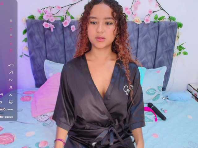 Sophieevelvet live cam on BongaCams