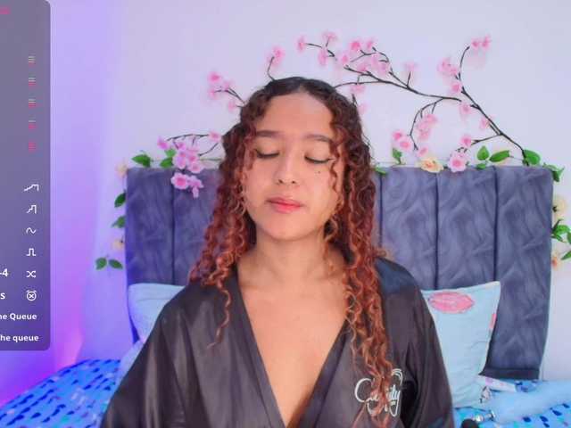 Sophieevelvet live cam on BongaCams