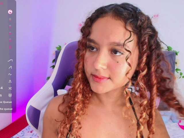 Sophieevelvet live cam on BongaCams