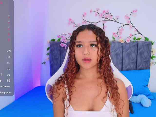 Sophieevelvet webcam