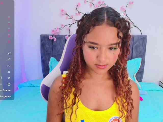 Sophieevelvet webcam