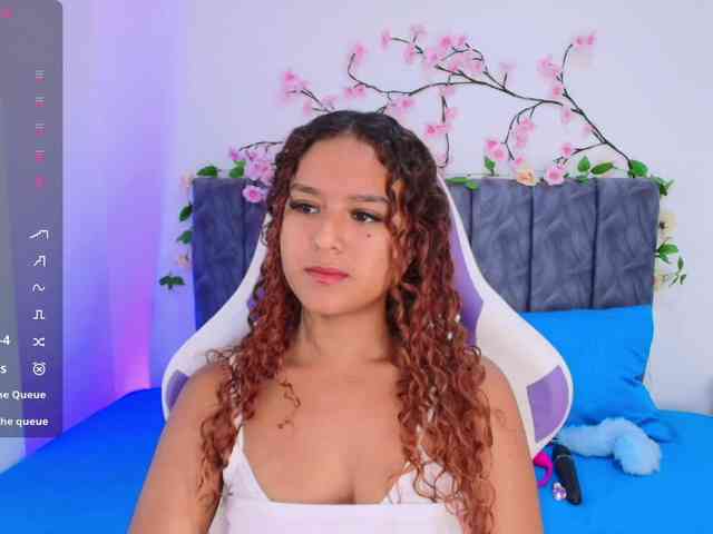 Sophieevelvet webcam