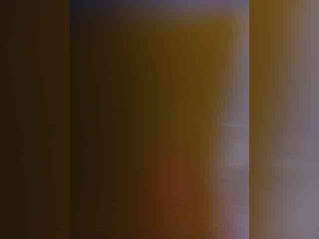 LadyNORA webcam