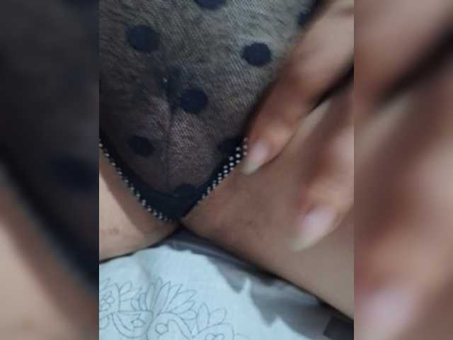 Saritaandmiguel live cam on BongaCams