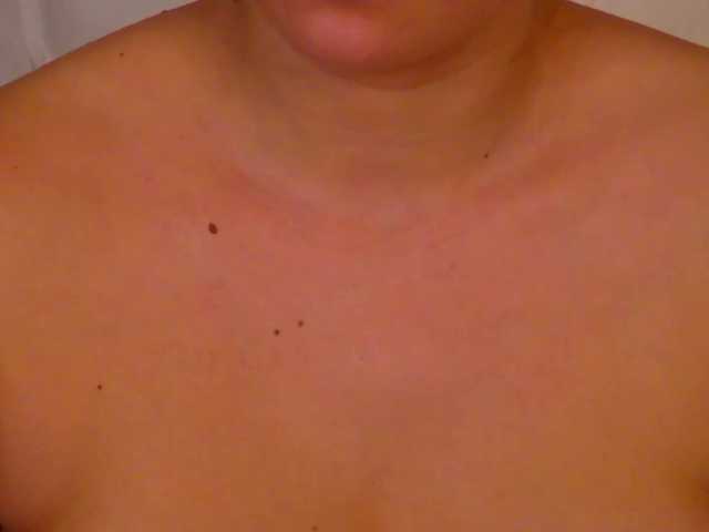 TessaBloom — live female cam