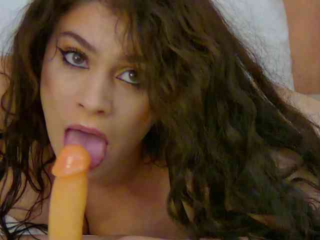TessaBloom webcam