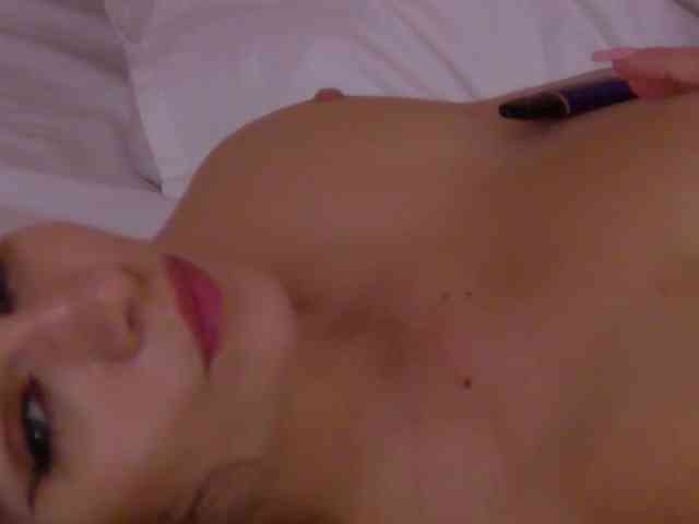 TessaBloom webcam