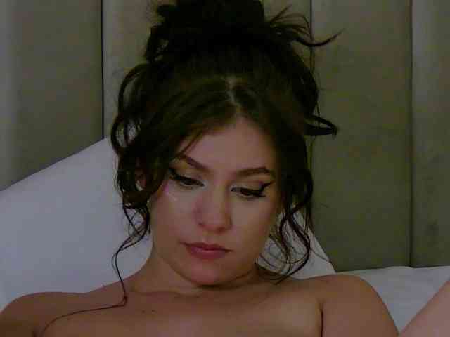 TessaBloom webcam