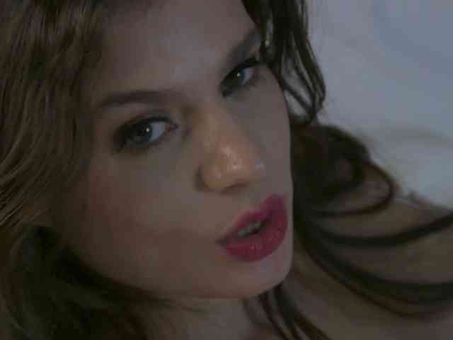 TessaBloom webcam