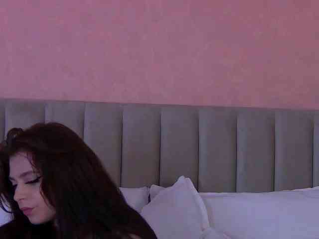 TessaBloom webcam