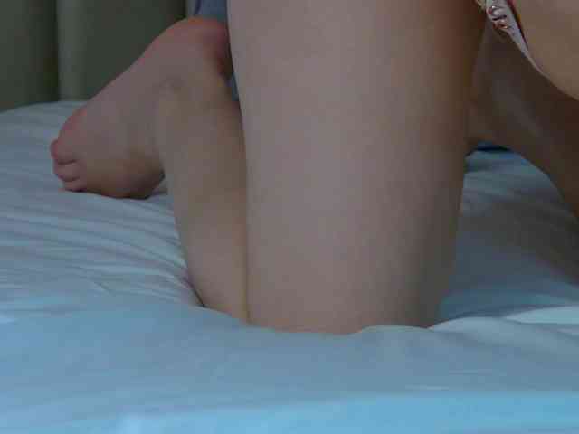 TessaBloom webcam