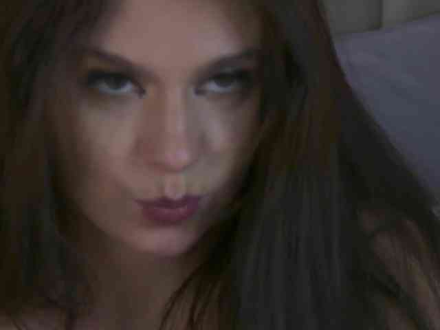 TessaBloom webcam