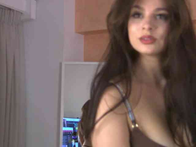 TessaBloom webcam