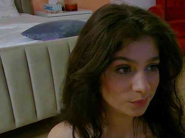 TessaBloom webcam