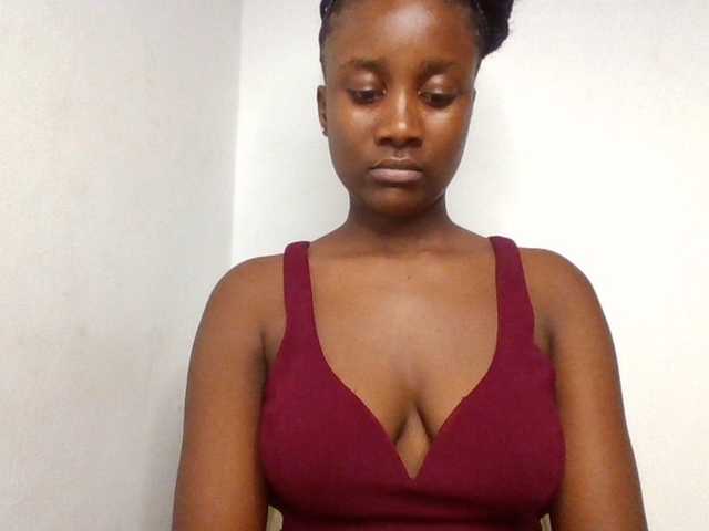 Flirtyarrya Live Cam on BongaCams