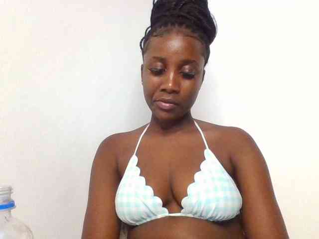 Flirtyarrya webcam