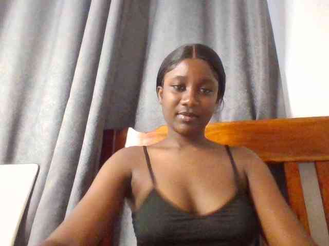 Flirtyarrya webcam
