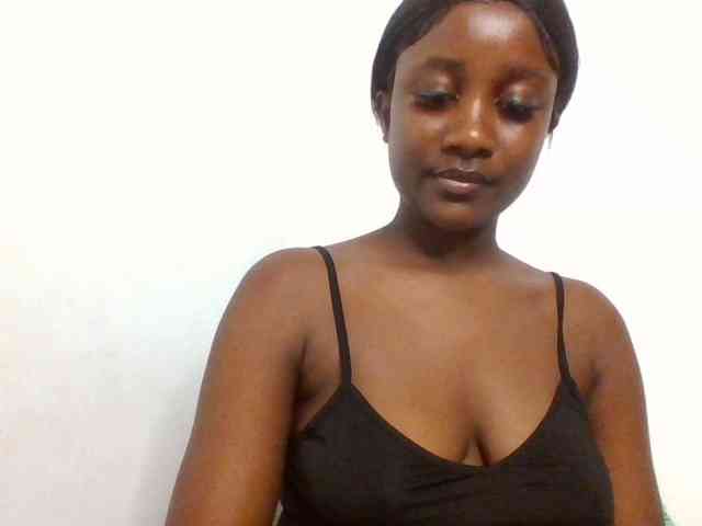 Flirtyarrya webcam