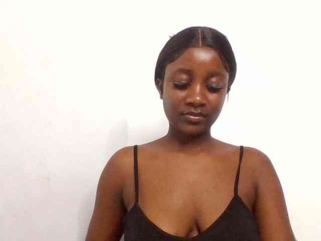 Flirtyarrya webcam