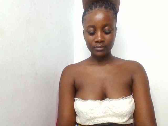 Flirtyarrya webcam