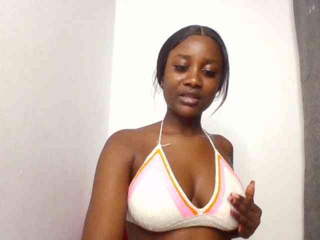 Flirtyarrya webcam