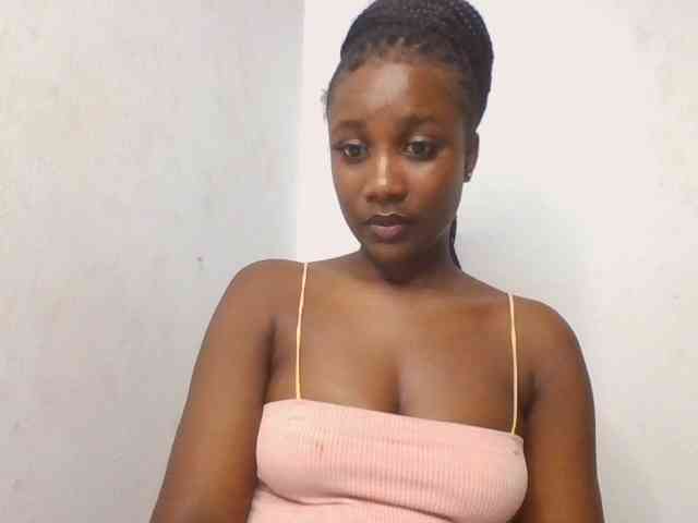 Flirtyarrya webcam